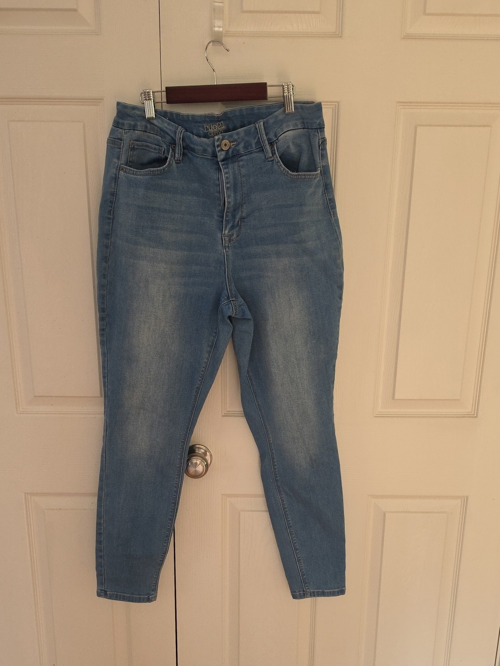 Rue21 Light Blue High-Rise Skinny Jeans - Women